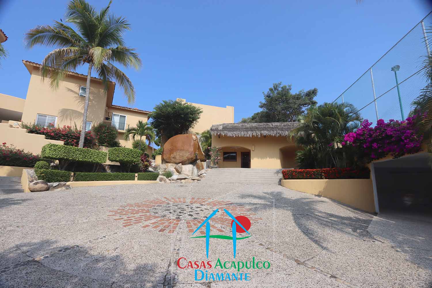 Los Celajes - Acceso principal 2 Los Celajes - Acceso principal 2